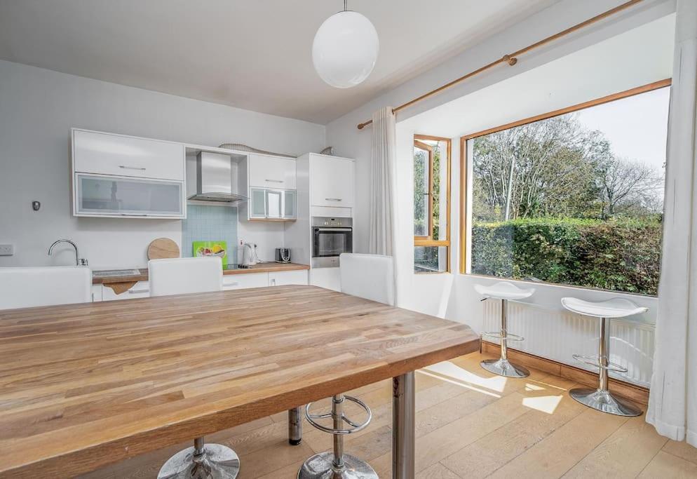 The Moorings- Near The Sea Villa Tramore Bagian luar foto