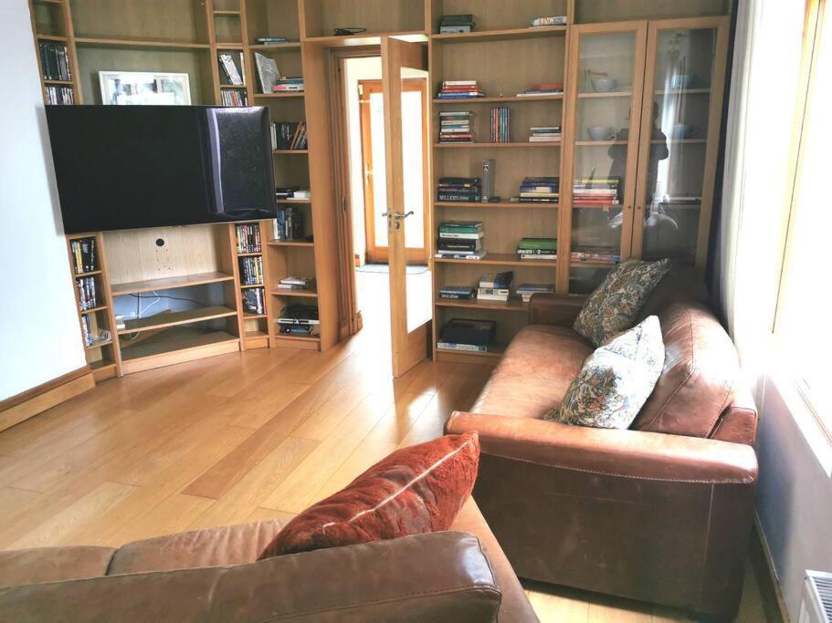 The Moorings- Near The Sea Villa Tramore Bagian luar foto
