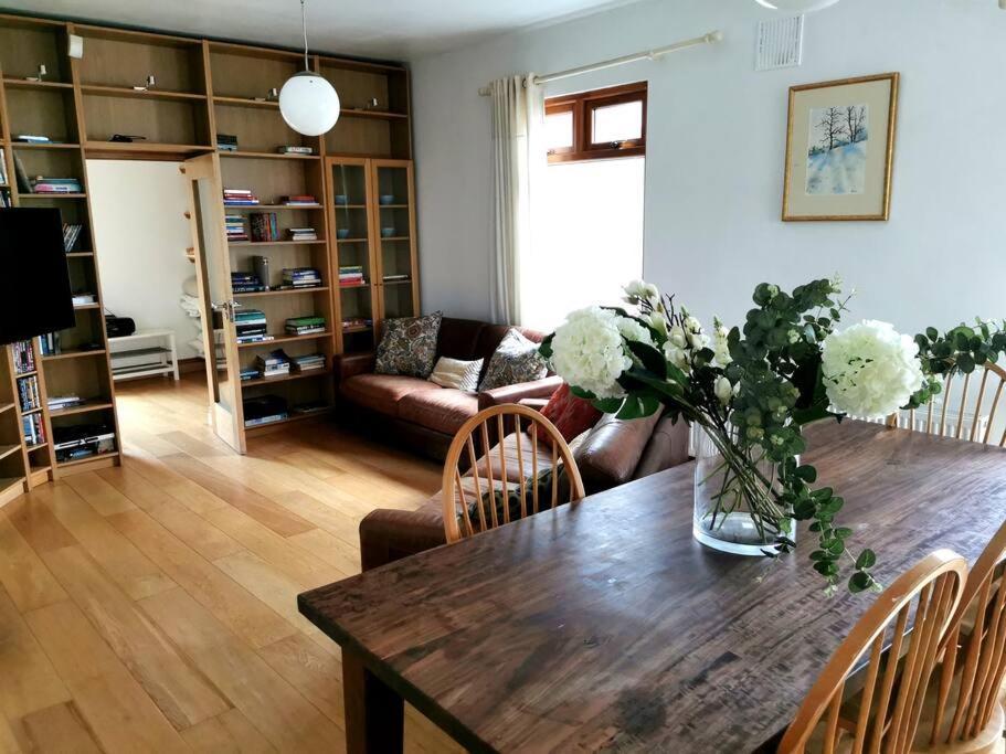The Moorings- Near The Sea Villa Tramore Bagian luar foto